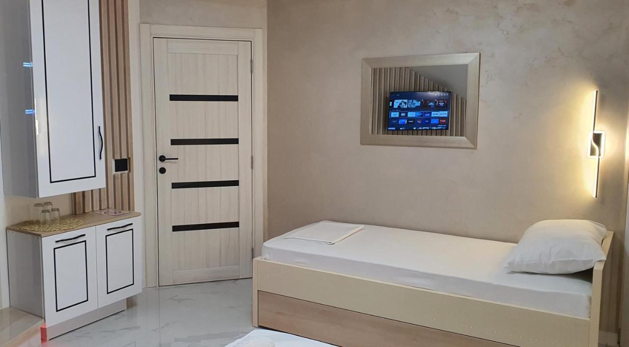 Pansion Eden Otel Ni Dış mekan fotoğraf