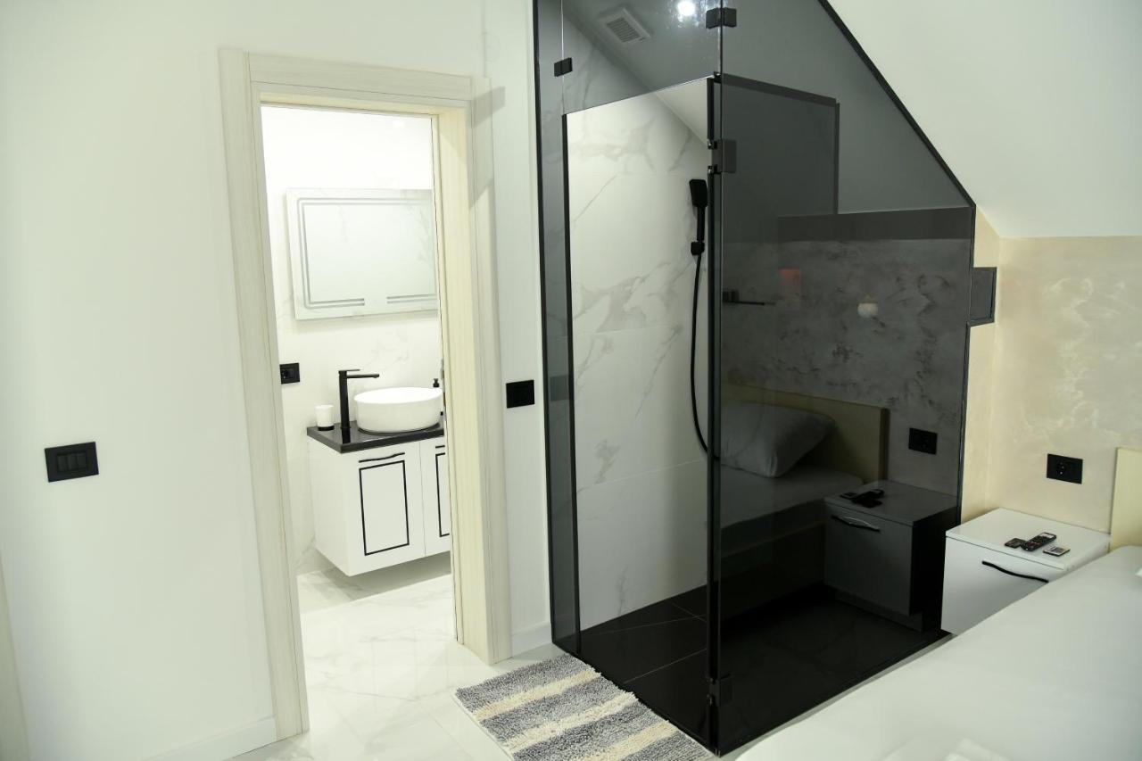 Pansion Eden Otel Ni Dış mekan fotoğraf