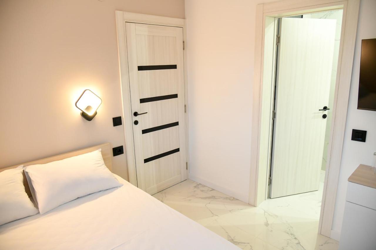 Pansion Eden Otel Ni Dış mekan fotoğraf